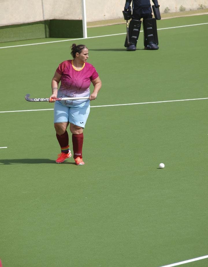 Jugadores de Montequinto presionando en campo rival